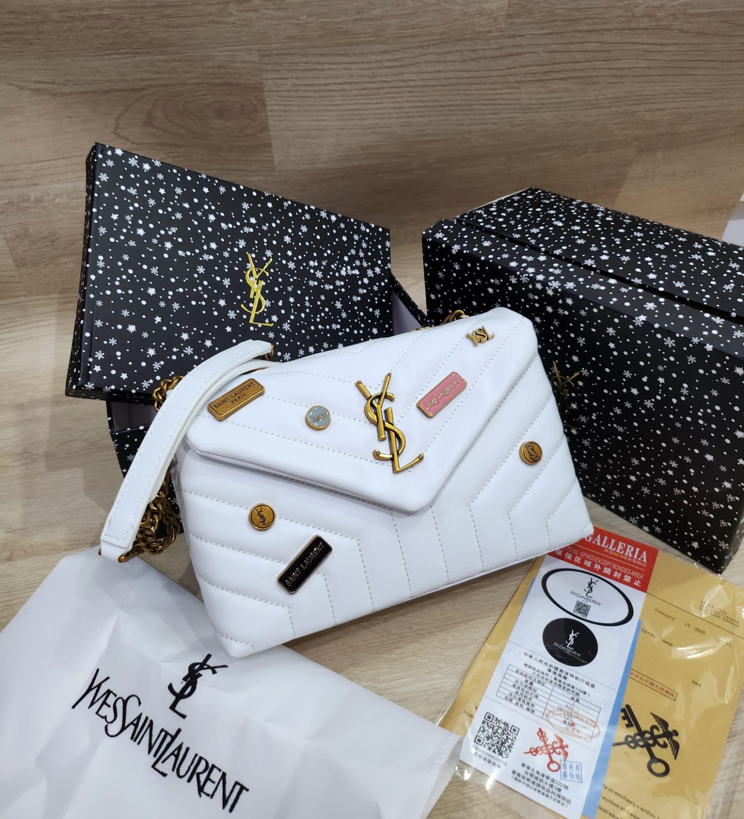 Yves Saint Laurent(YSL)